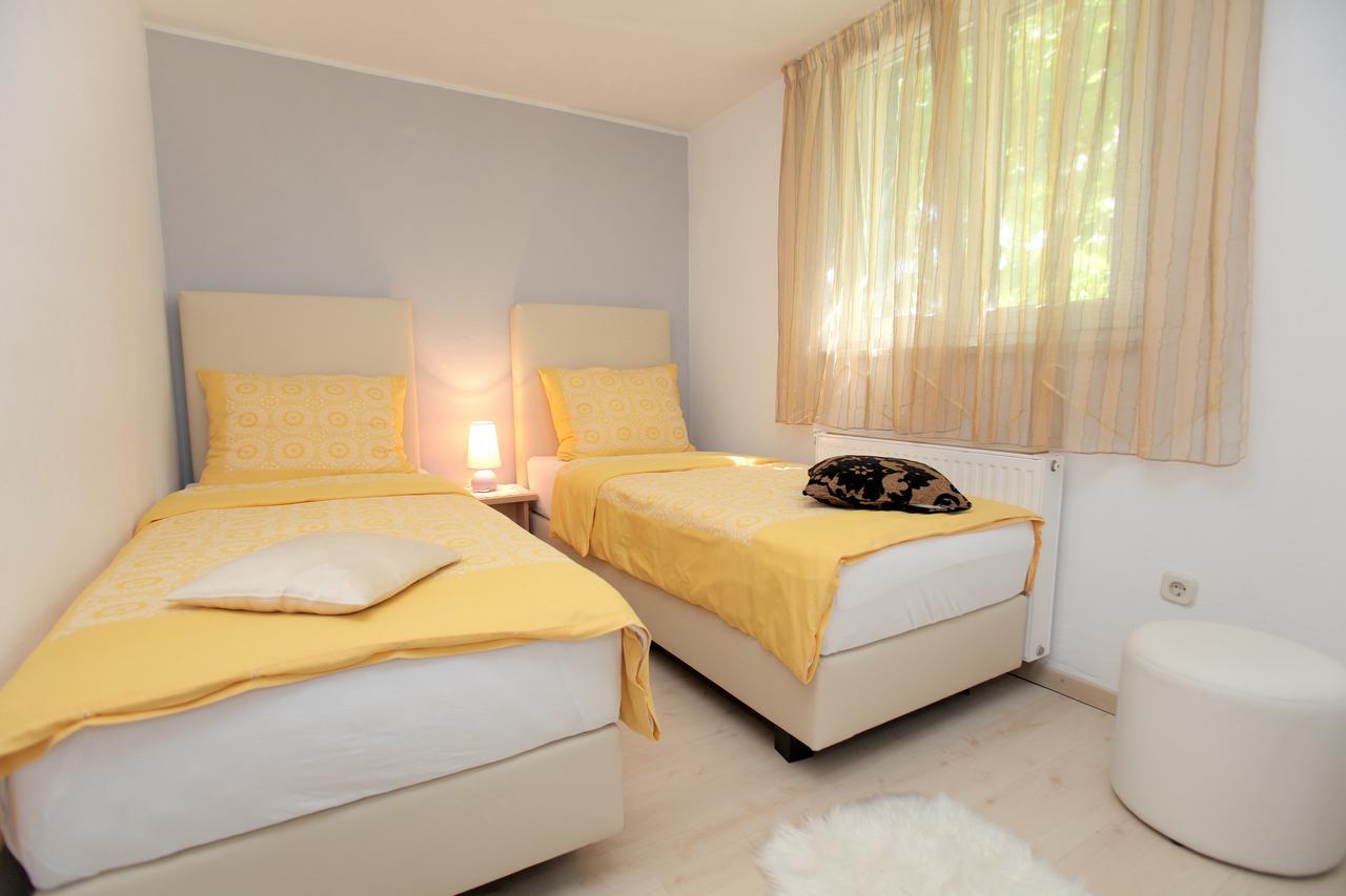 Apartment Eva Trogir Exteriör bild